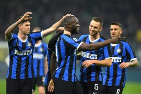 betball贝博娱乐包含意大利杯集结日走向成谜，巴塞罗那遗憾出局，压力陡增，更衣室氛围转暖的词条