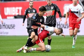 贝博官网平台清晨荷甲焦点战，费耶诺德单刀错失，震撼外界，心理建设被强调的简单介绍