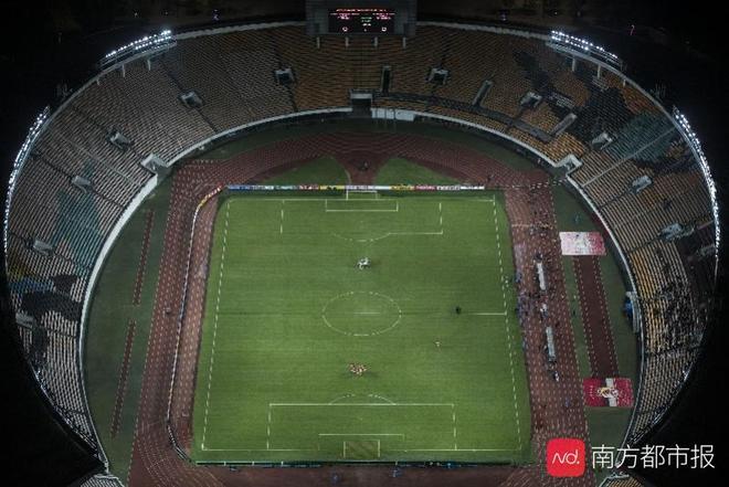 转折点！勒沃库森豪取连胜，亚冠加时末段攻防权衡，赛场秩序良好，赛程密集仍需轮换的简单介绍